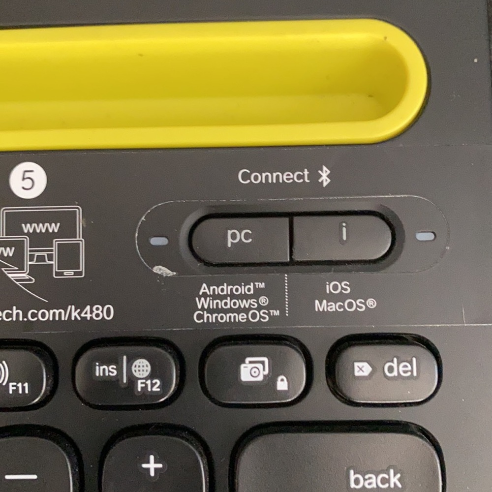 Logitech Wireless Bluetooth Keyboard - Picture 3 of 4